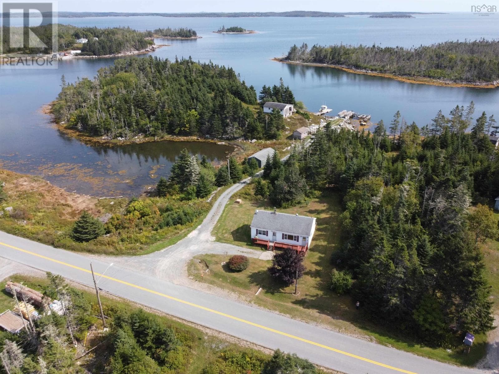 1110 Mushaboom Road photo 2