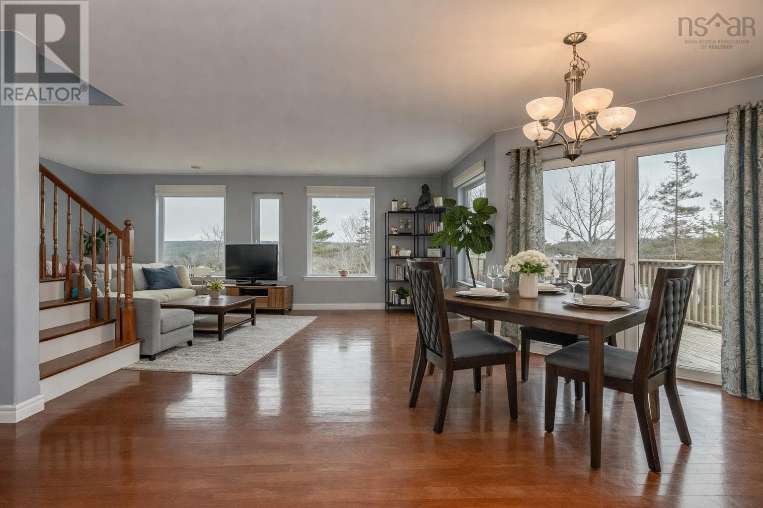 31 Limestone Avenue photo 5