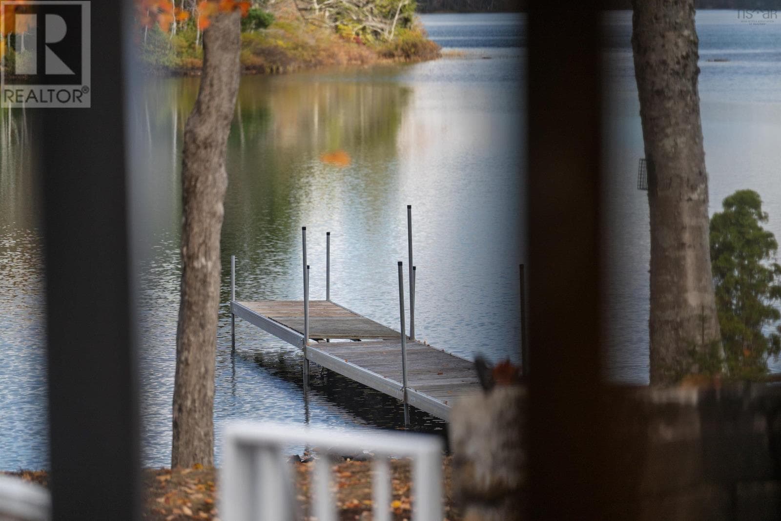 27 Crooked Lake Road photo 4