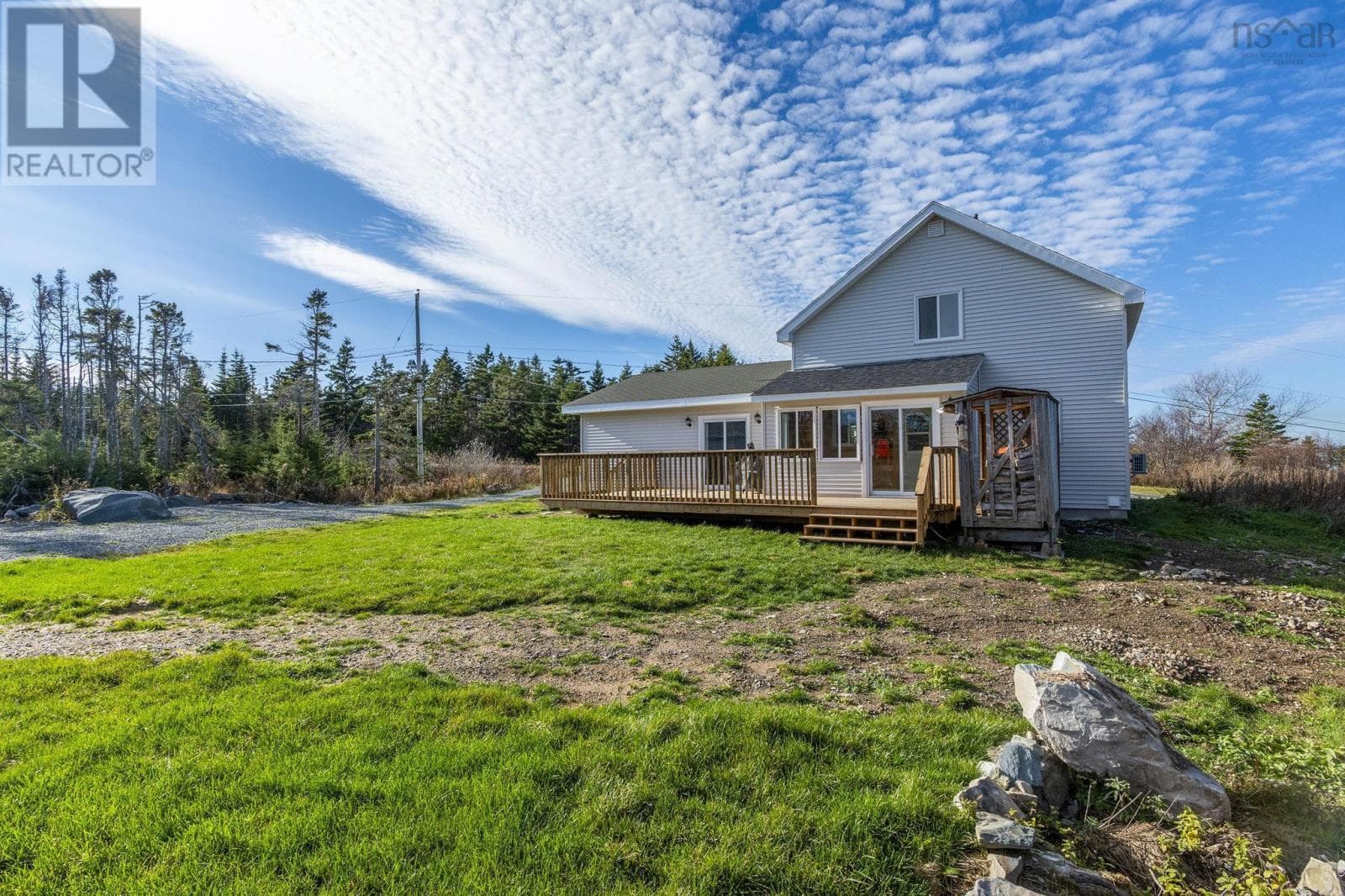 2741 Ostrea Lake Road photo 3