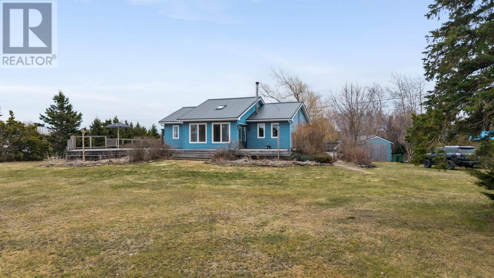 30 Semple Creek Road photo 2