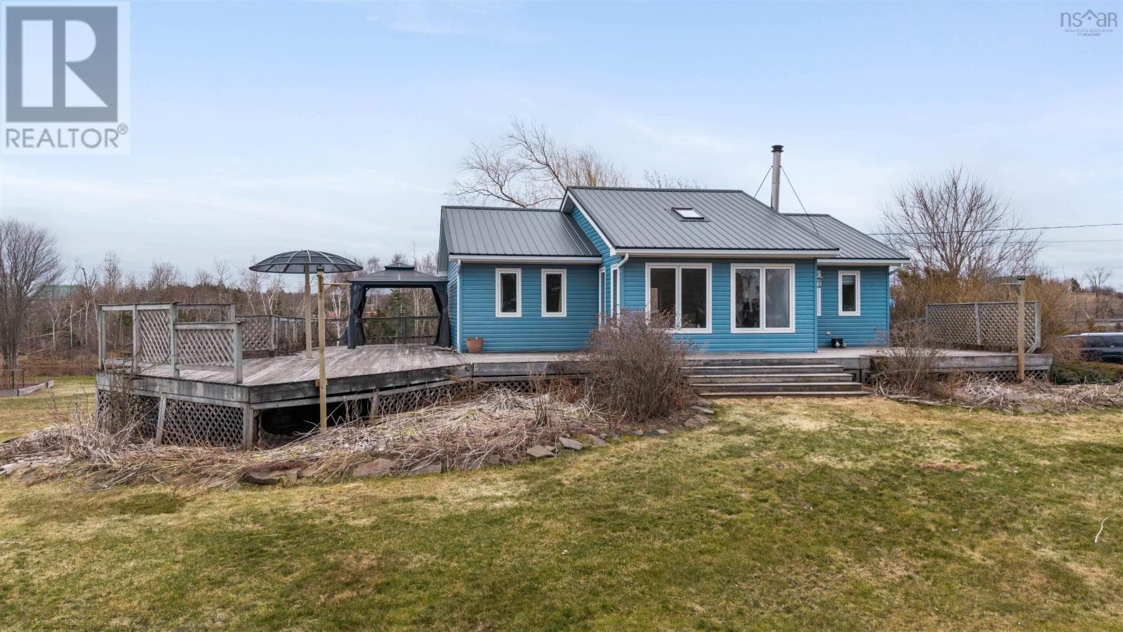 3 bed 3 bath single family at 30 Semple Creek Road — $524,900
