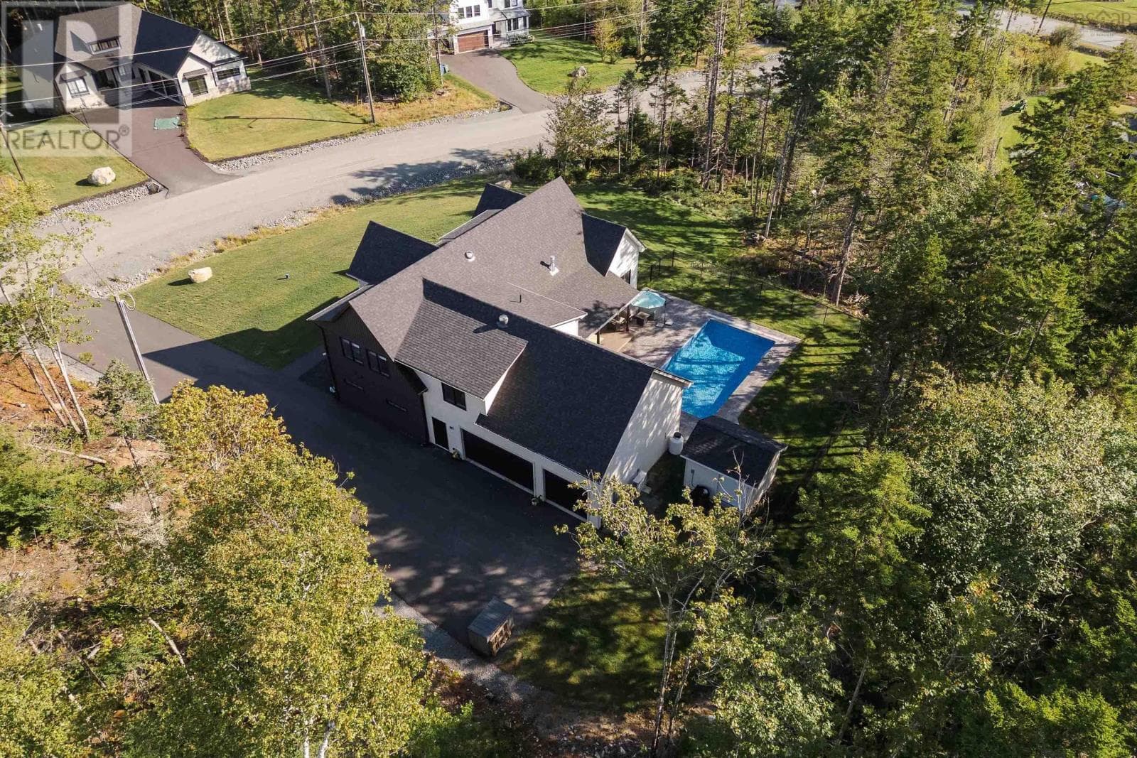 48 Heatherton Crescent photo 3