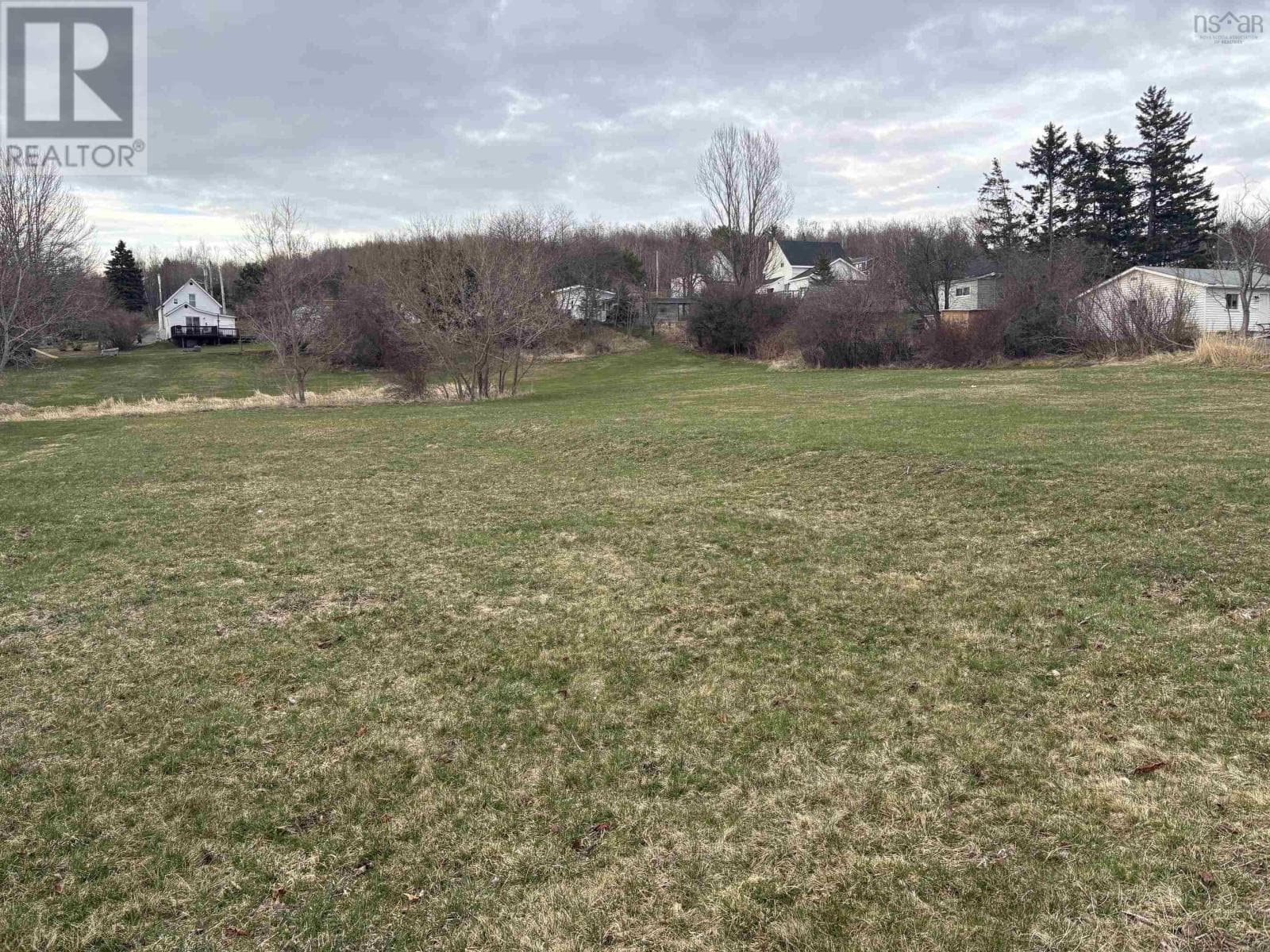 45 Oak Street photo 2