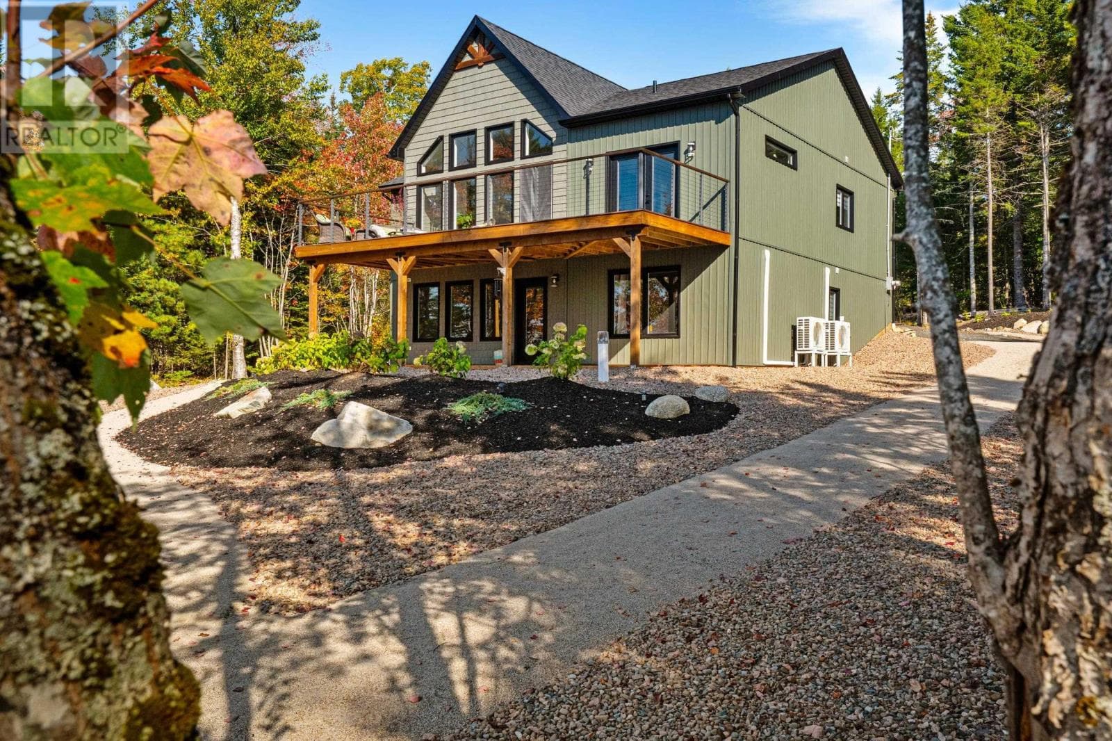 250 Maple Leaf Lane photo 2