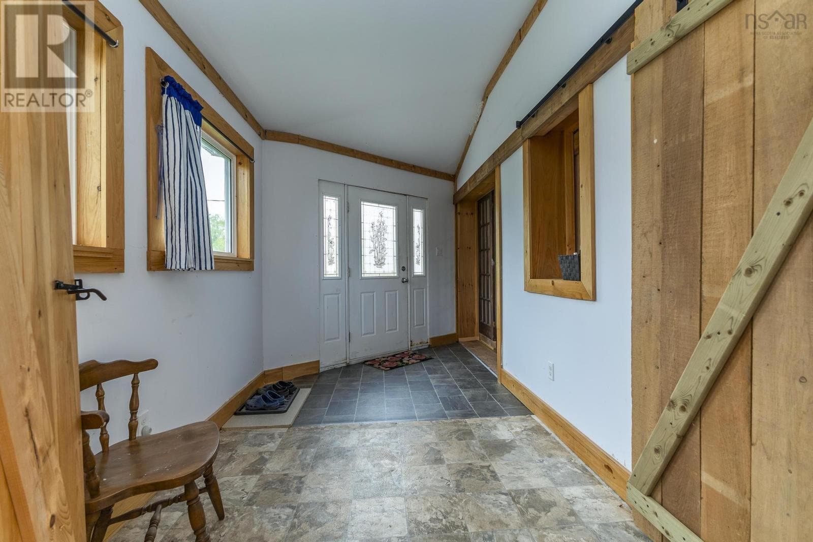 217 McAuley Road photo 5