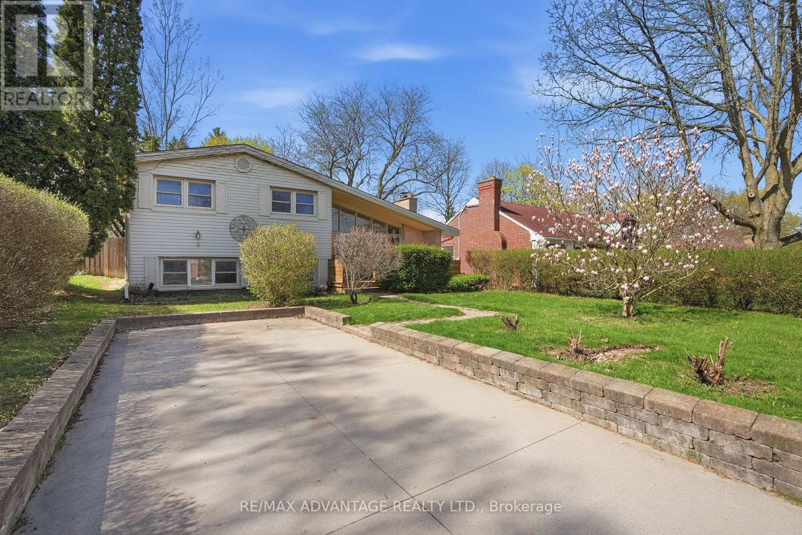 5 MOUNTSFIELD DRIVE photo 2