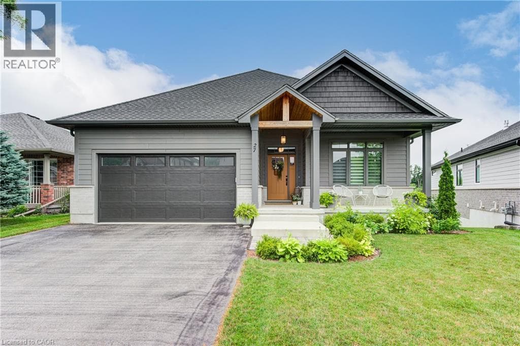 3 bed 3 bath single family at 27 RIDGEWOOD Crescent — $919,000