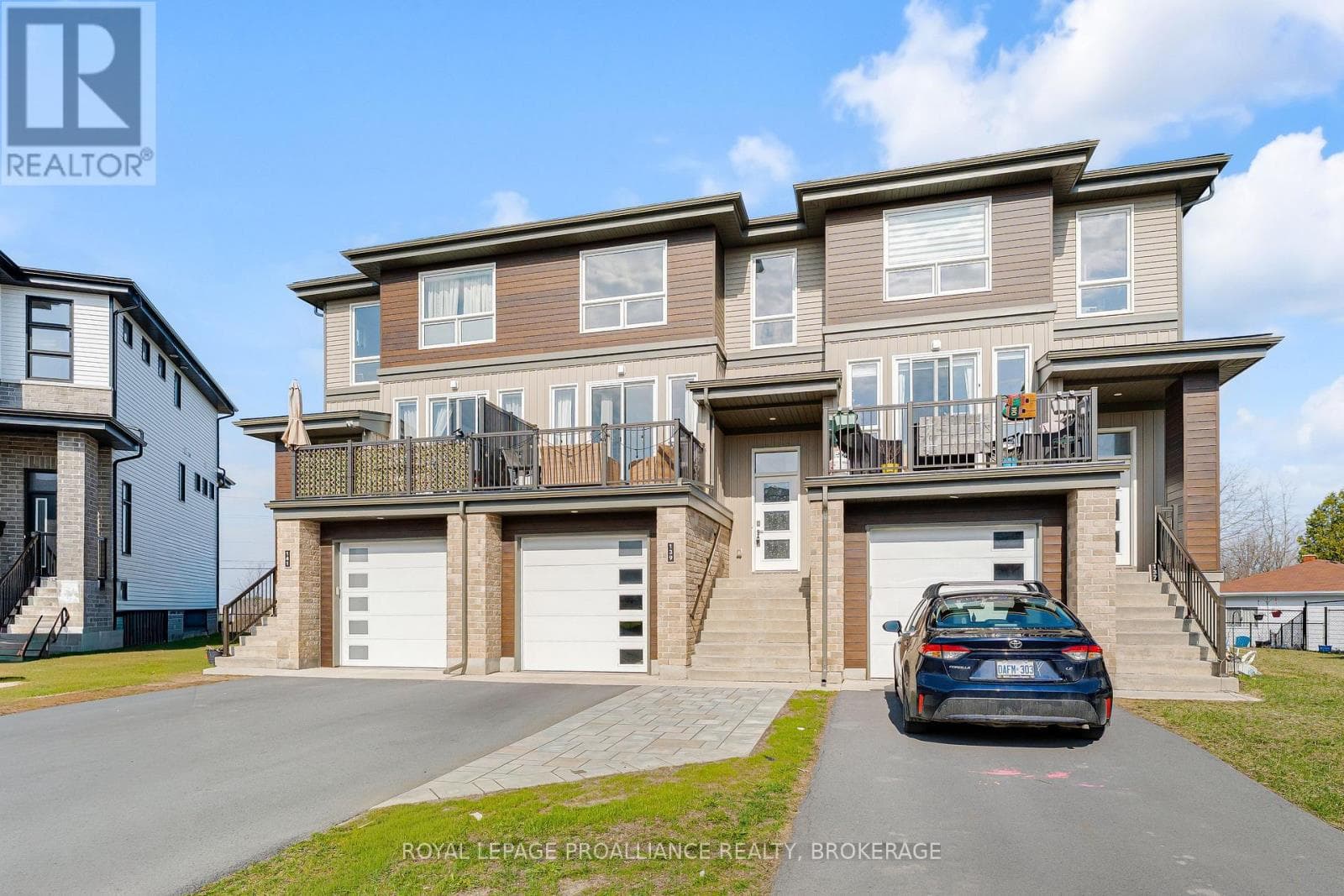 3 bed 3 bath single family at 139 SUPERIOR DRIVE — $565,000