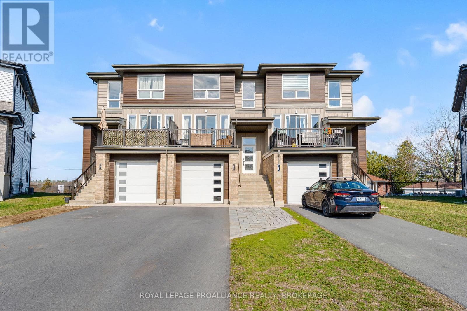 139 SUPERIOR DRIVE photo 2