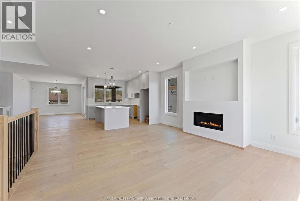 8312 ANNIE photo 3