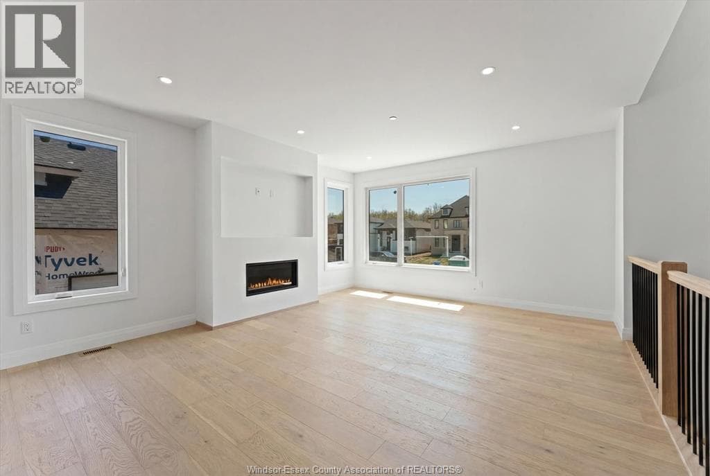 8312 ANNIE photo 2