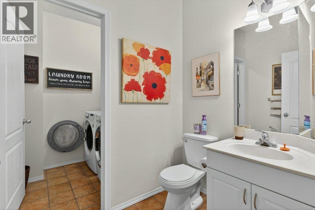 92 Hamptons Link NW photo 5