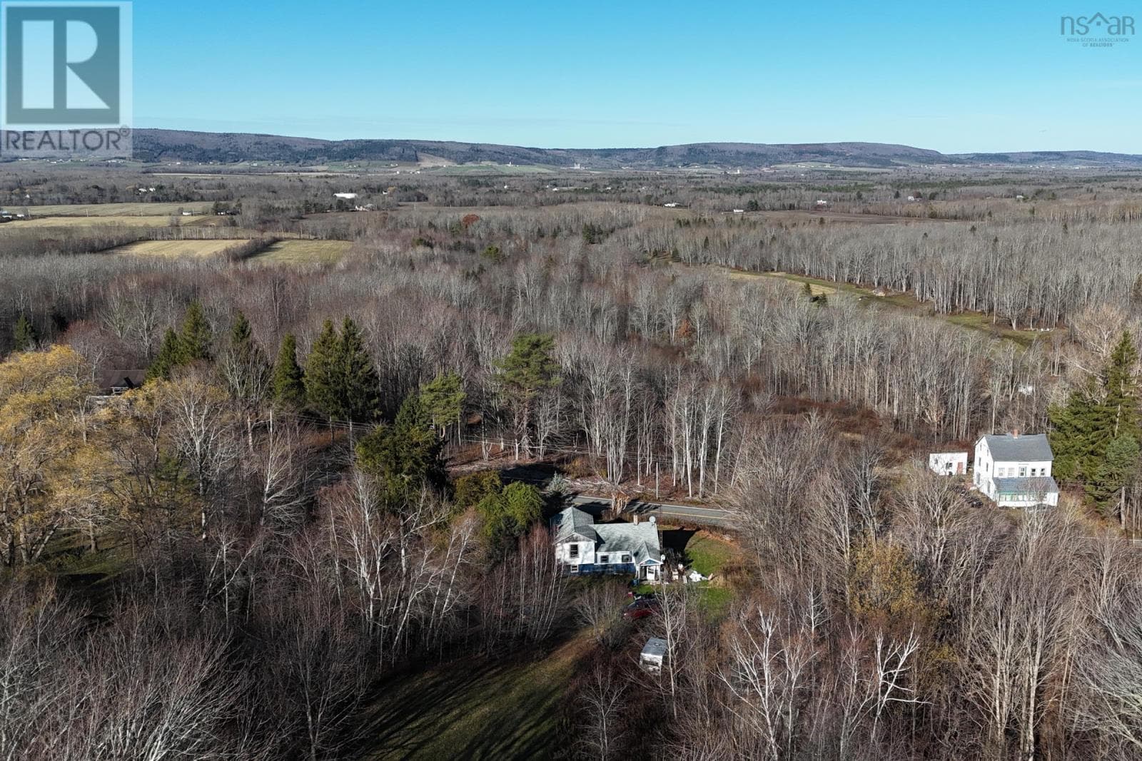 7006 Highway 201 photo 2