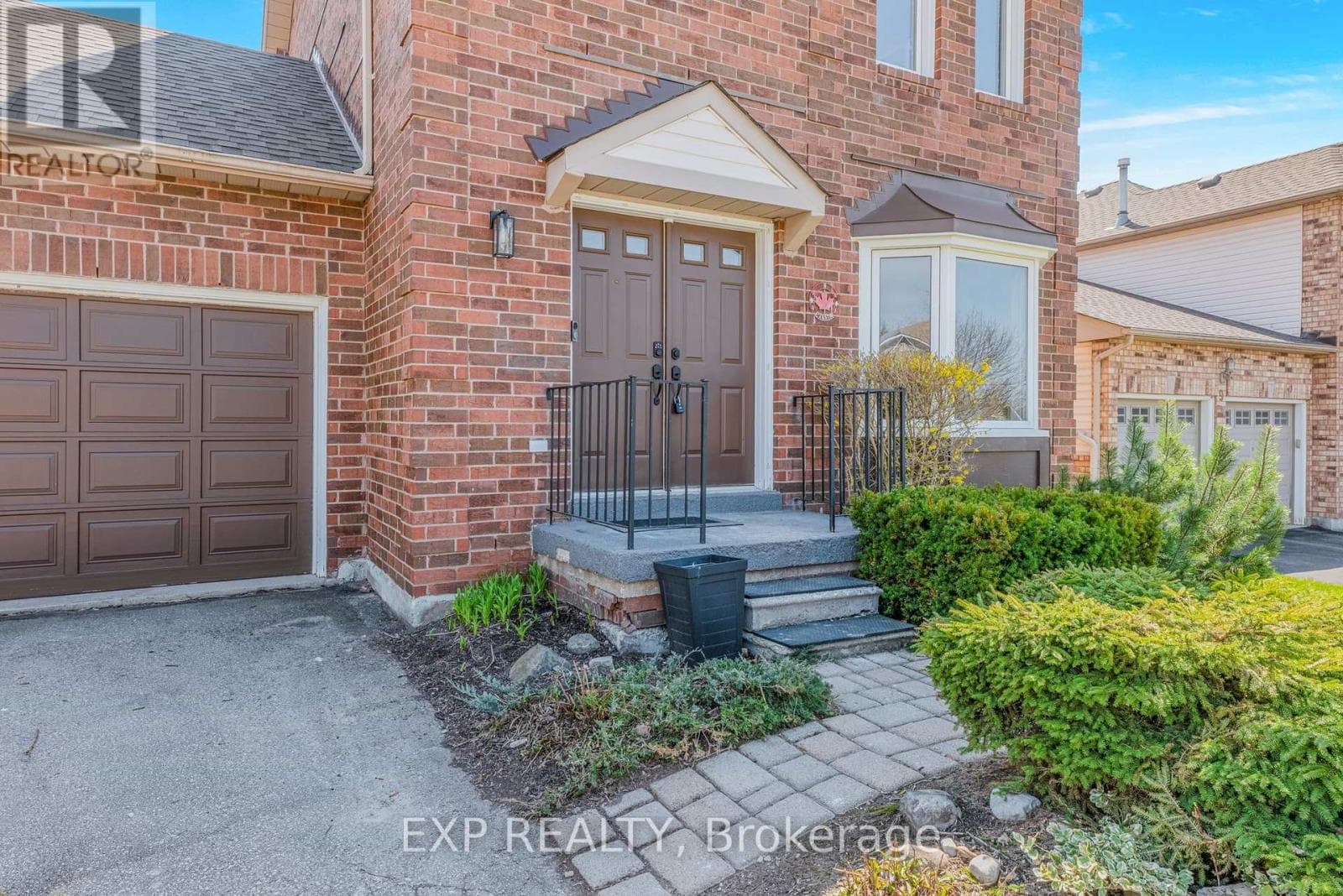 11 KINGSGATE CRESCENT photo 2