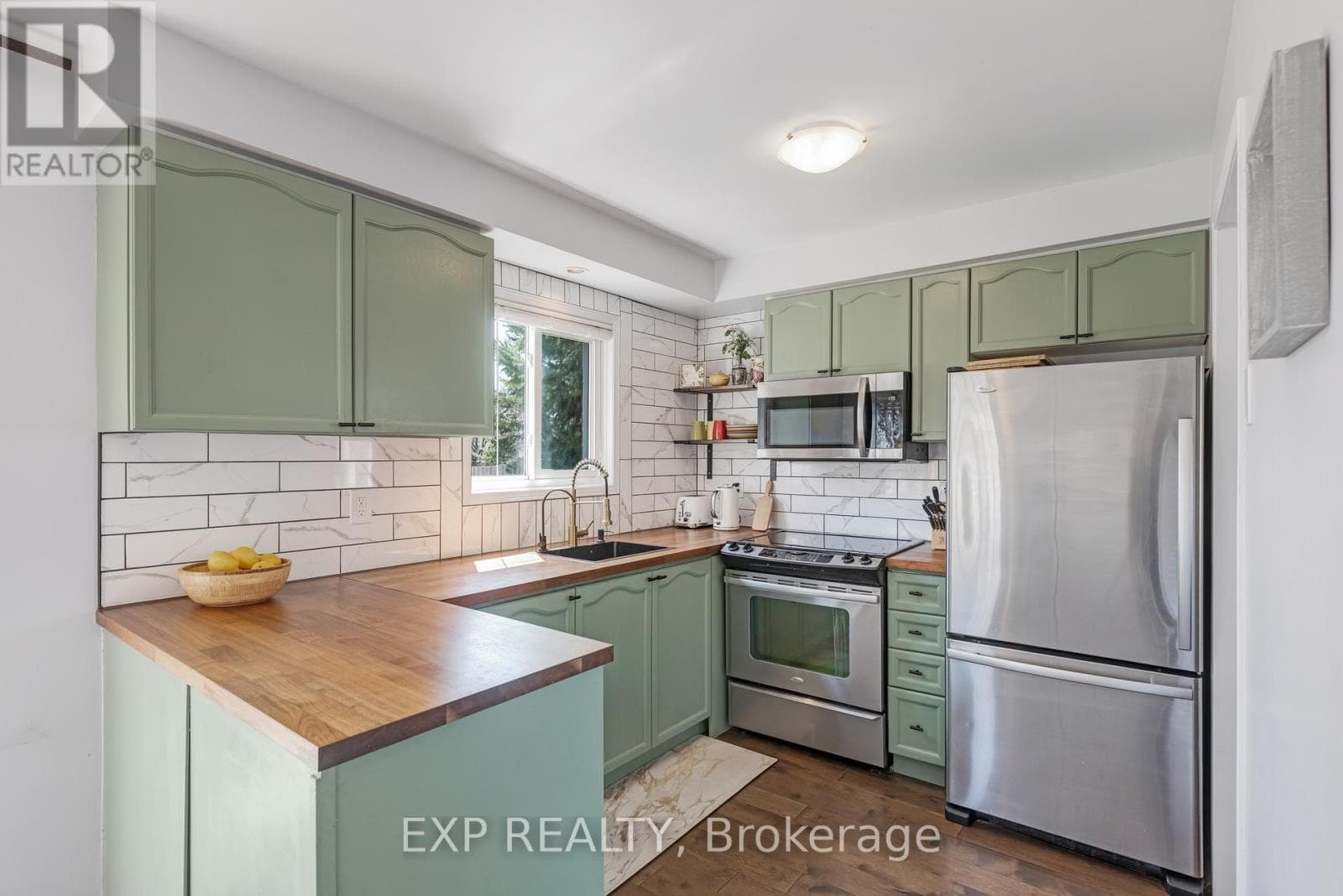 11 KINGSGATE CRESCENT photo 5