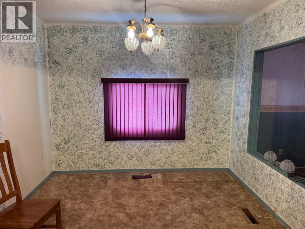 61 Mackenzie Avenue photo 3