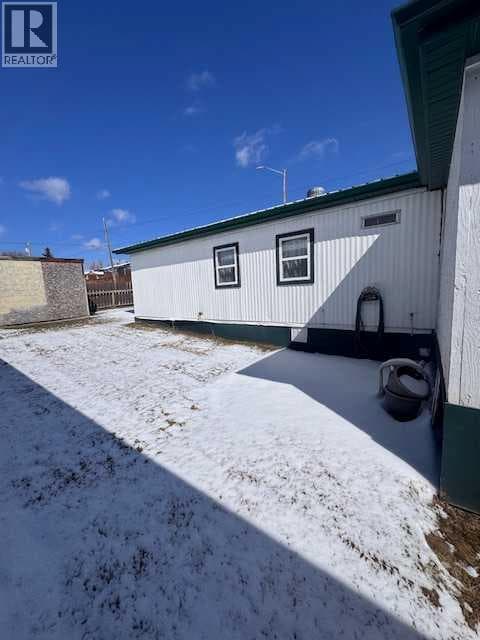 22, 5411 50 Avenue photo 3