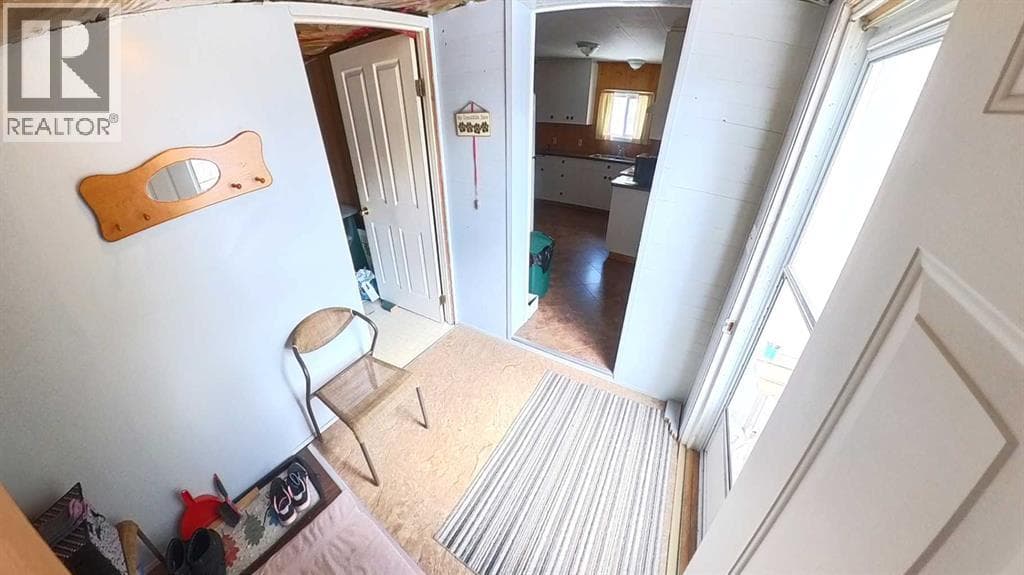 22, 5411 50 Avenue photo 5