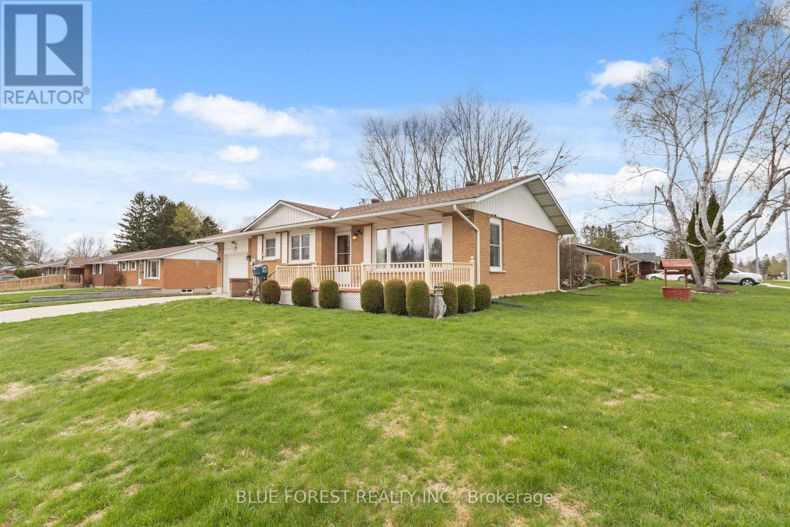2 WADSWORTH DRIVE photo 4