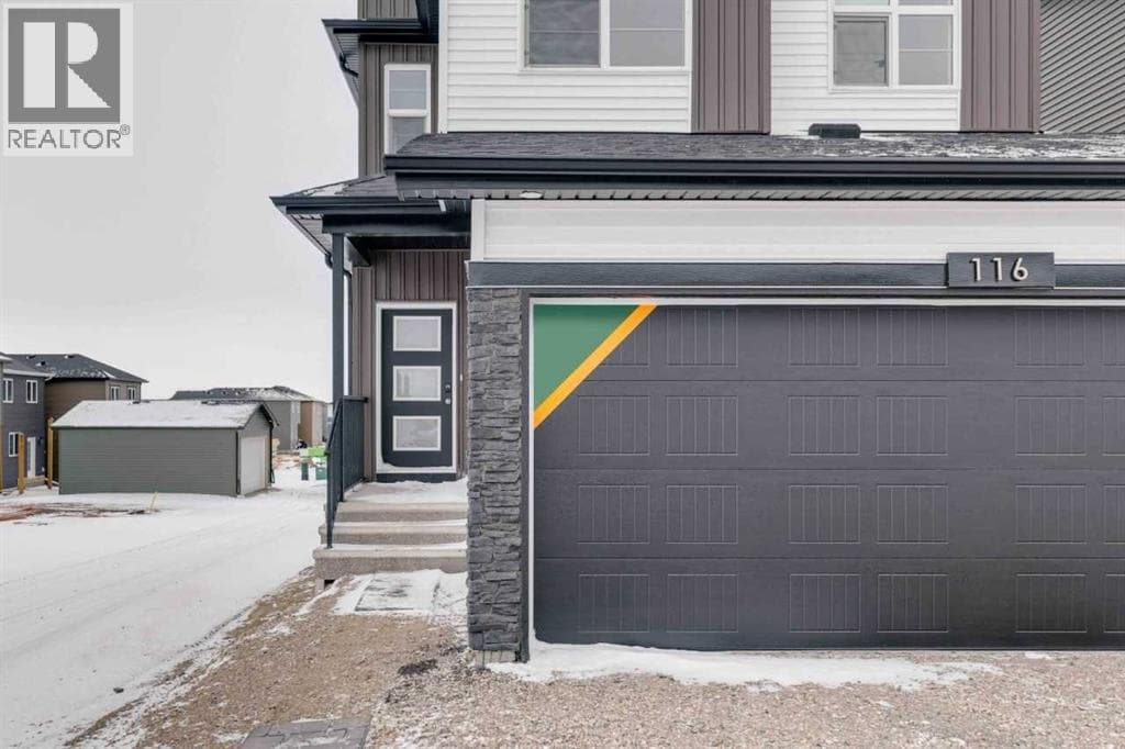 116 Amblefield Grove NW photo 2