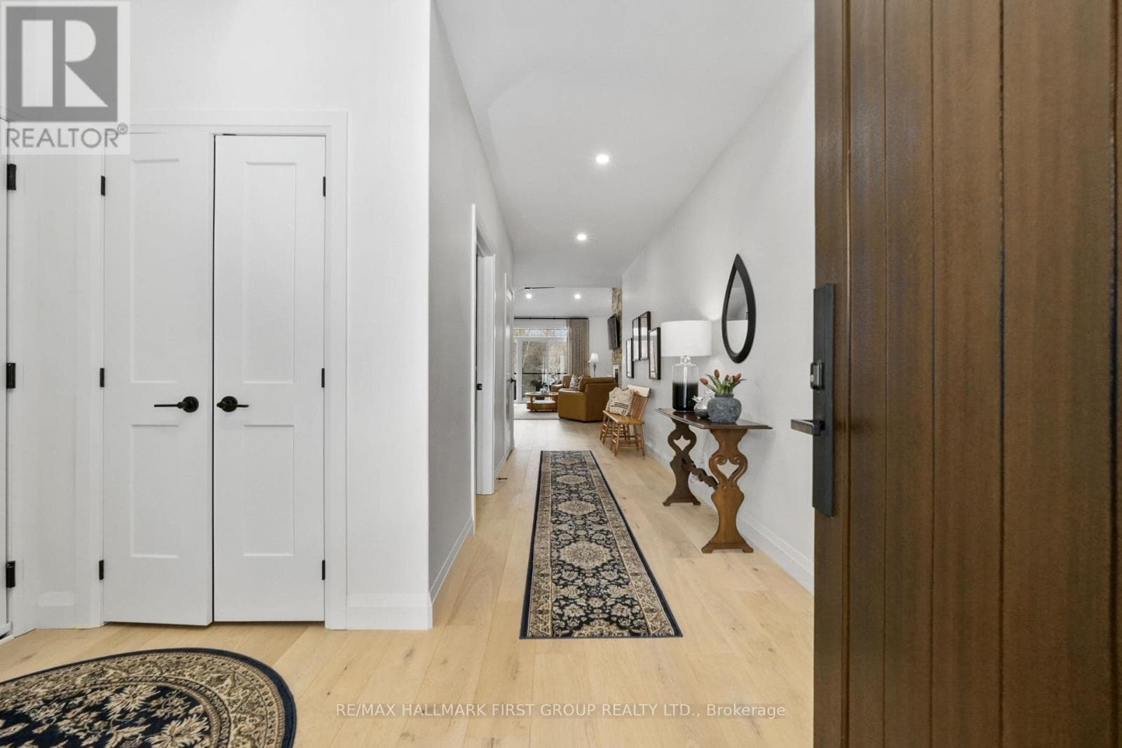137 RIDGELINE DRIVE photo 5
