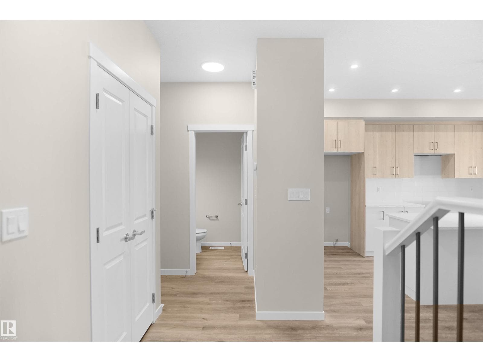 22914 95A AV NW photo 3