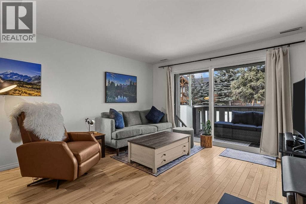 9, 630 3rd Street photo 3