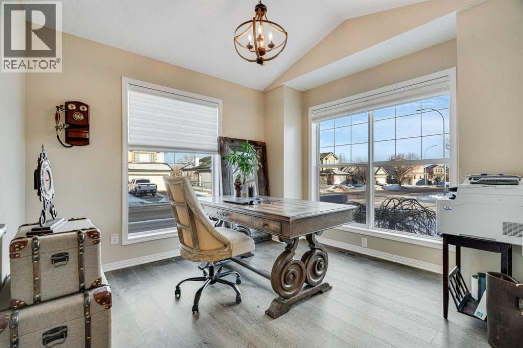 701 Cimarron Close photo 5