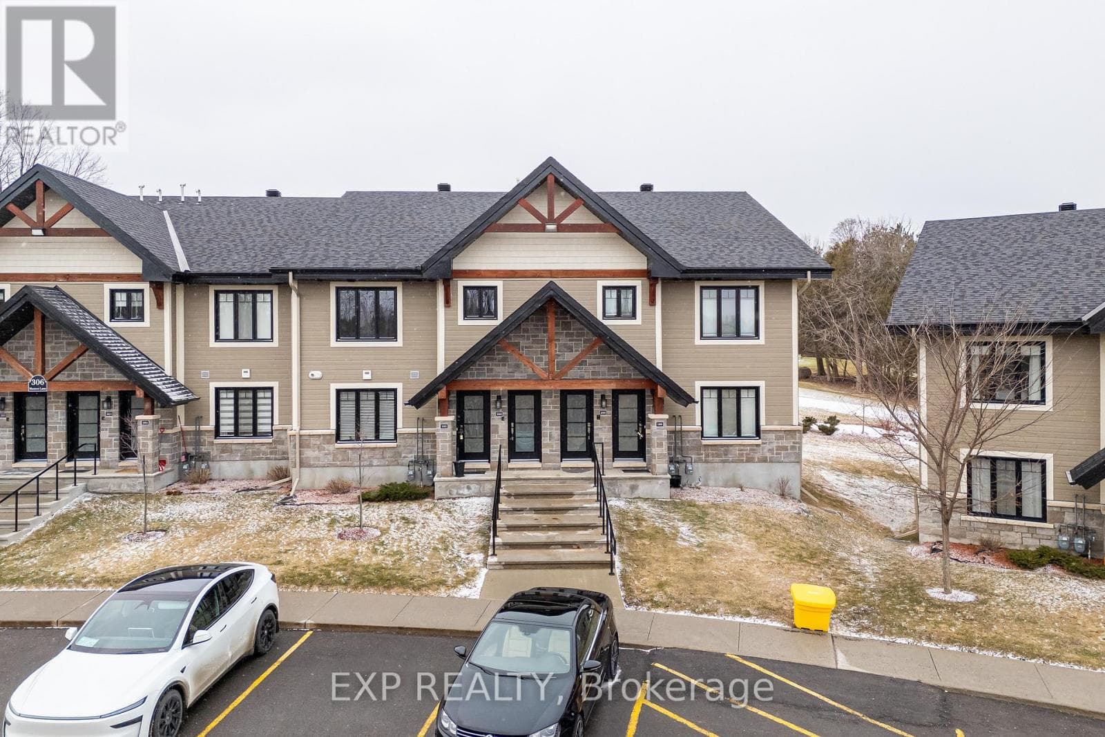 2 bed 1 bath single family at 285 - 306 MASTERS LANE — $429,900