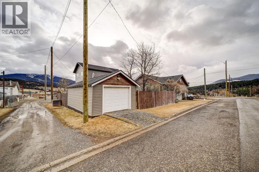 8301 18 Avenue photo 5
