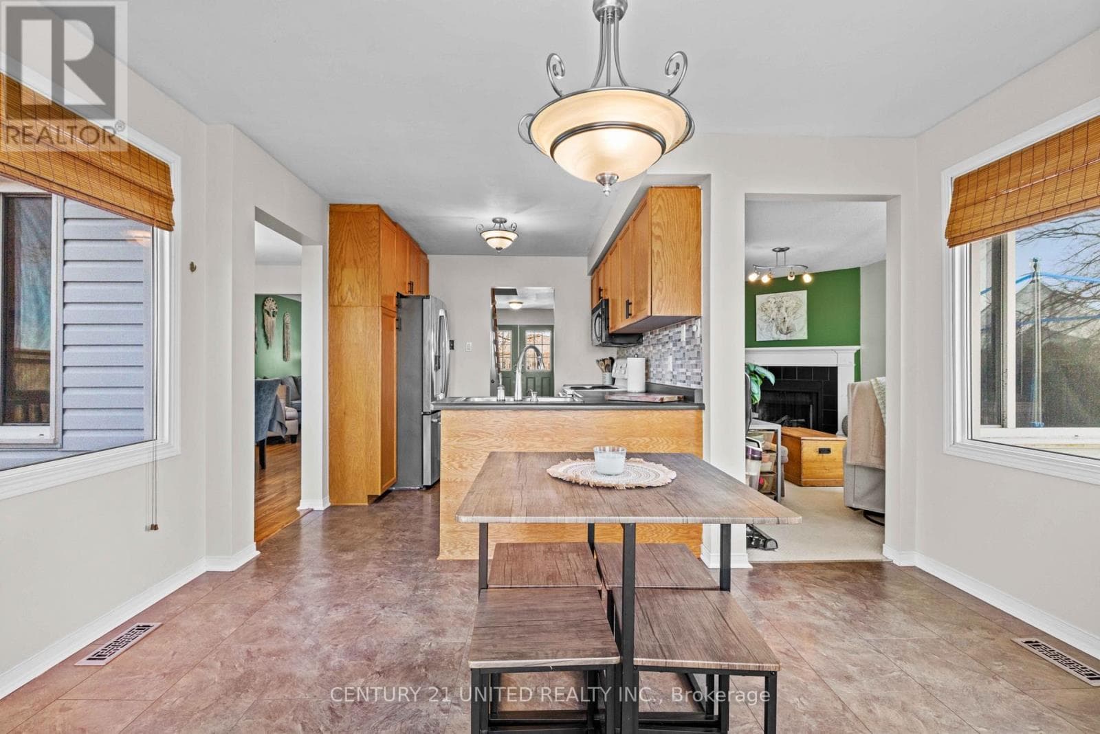 17 MAPLE AVENUE photo 5