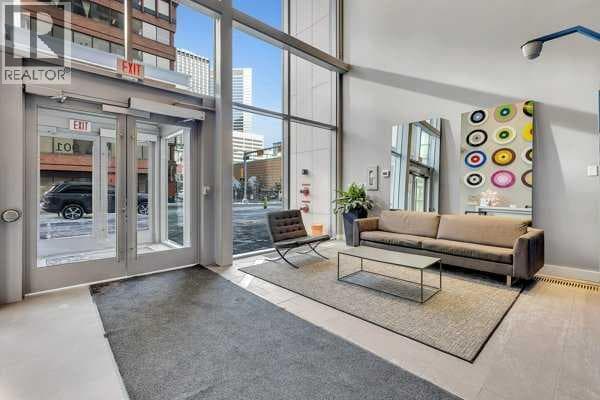 1801, 901 10 Avenue SW photo 2