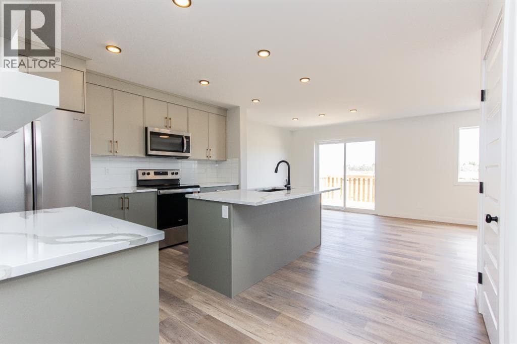 6303 58 Street — photo 3