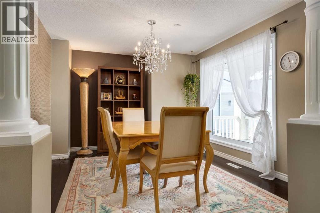 331 Sierra Madre Court SW photo 4