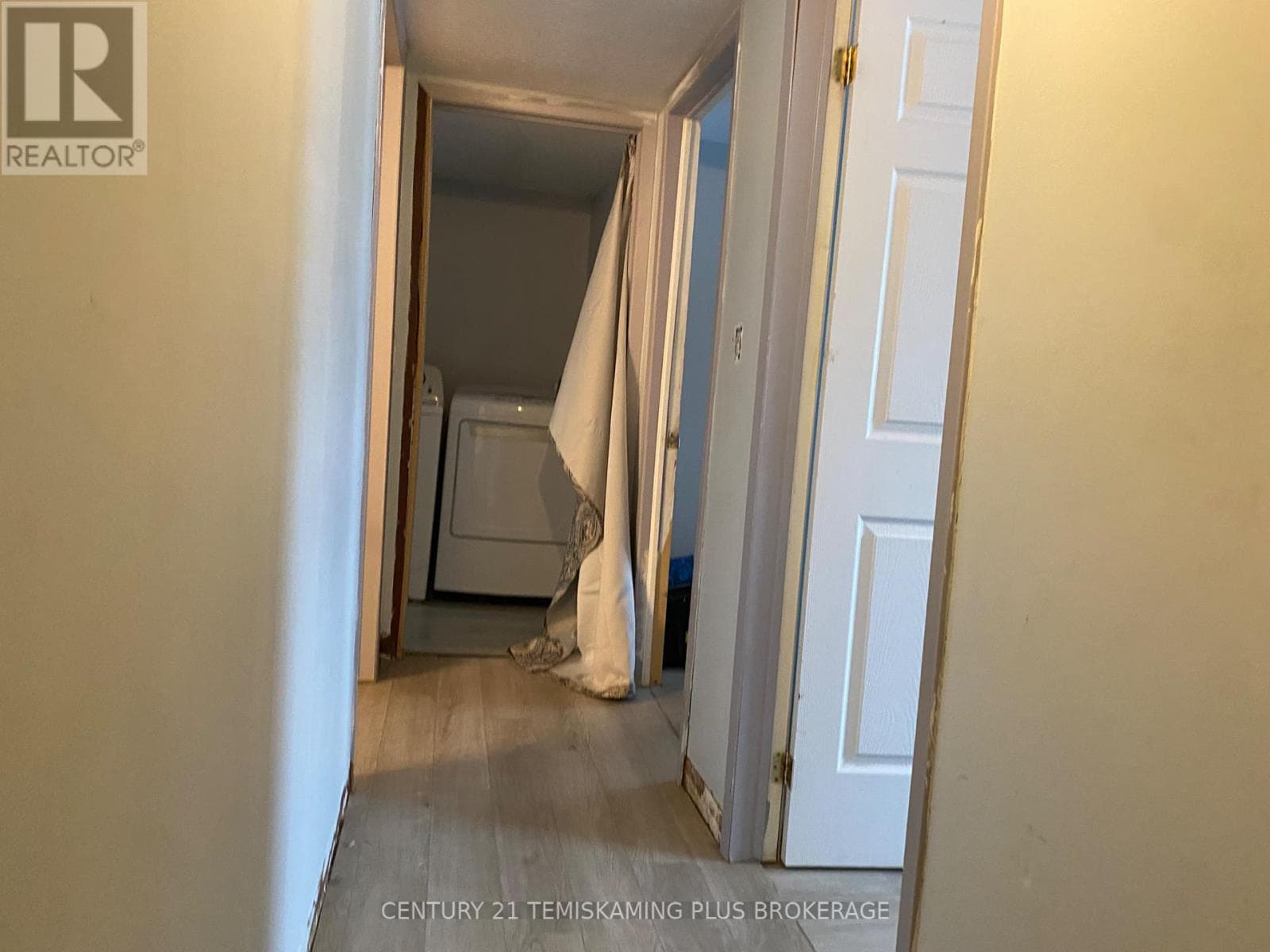 31 GRANDVIEW AVENUE photo 4