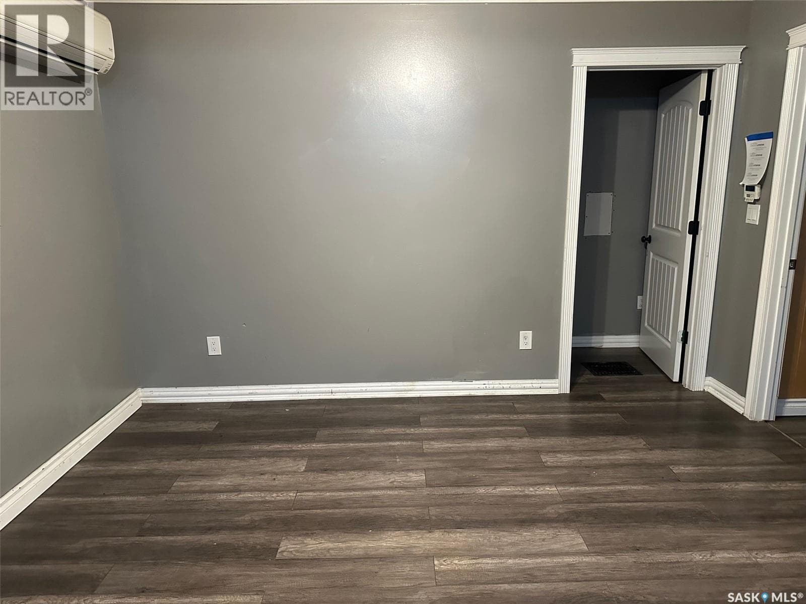 321 Walsh STREET — photo 4