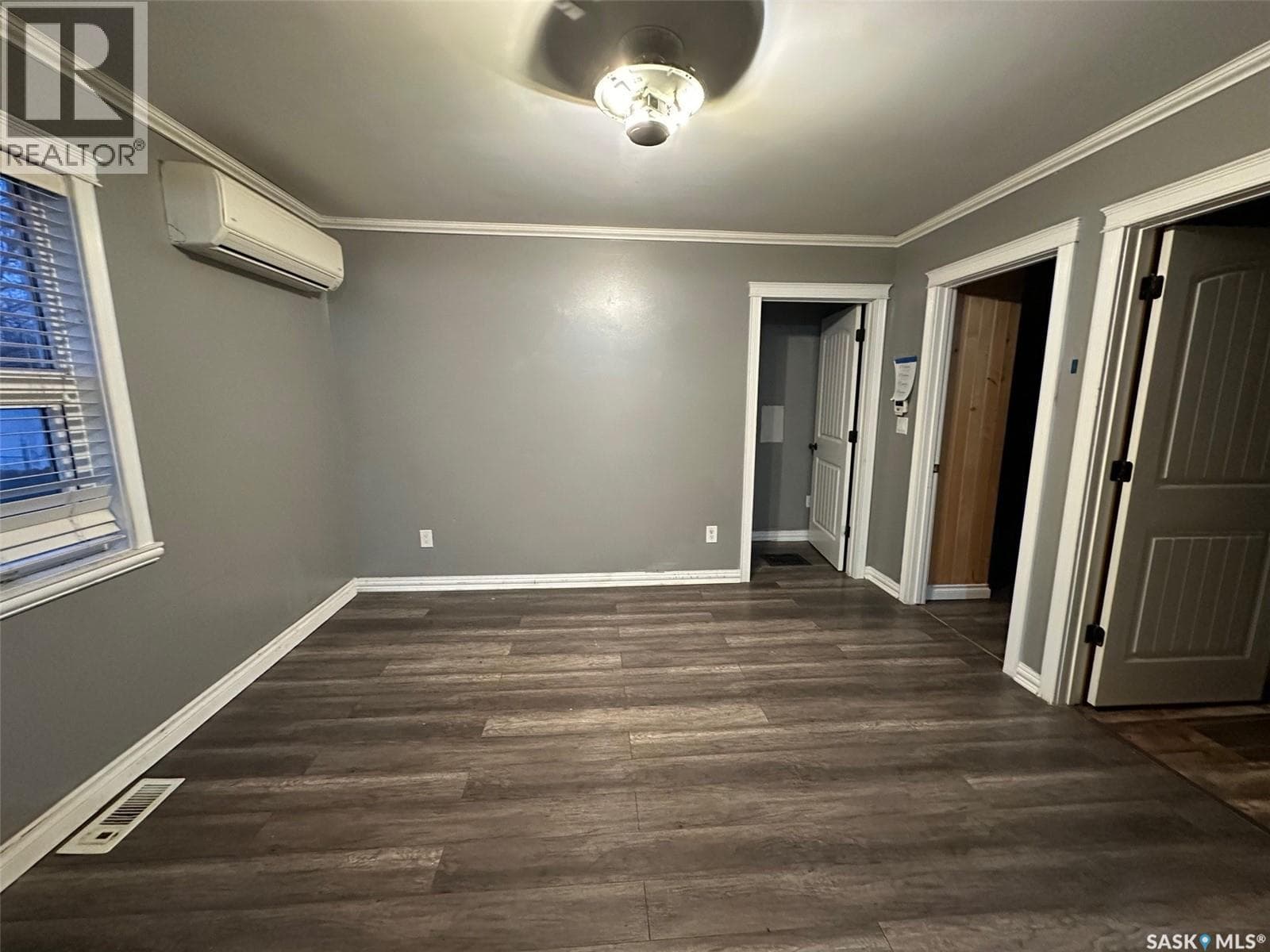 321 Walsh STREET — photo 5