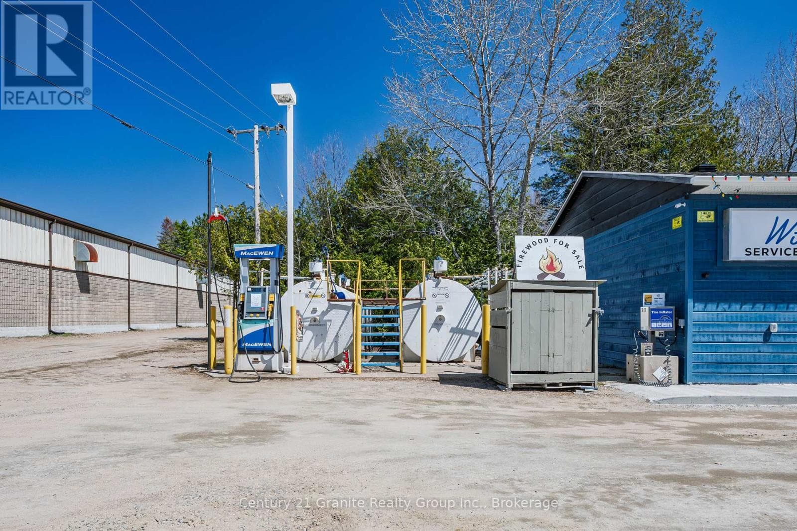 2246 LOOP ROAD photo 4