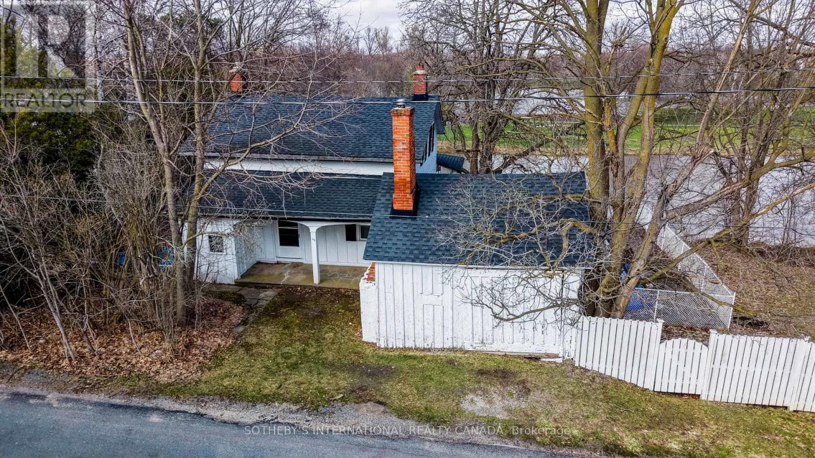 48 MISTY RIVER DRIVE photo 6