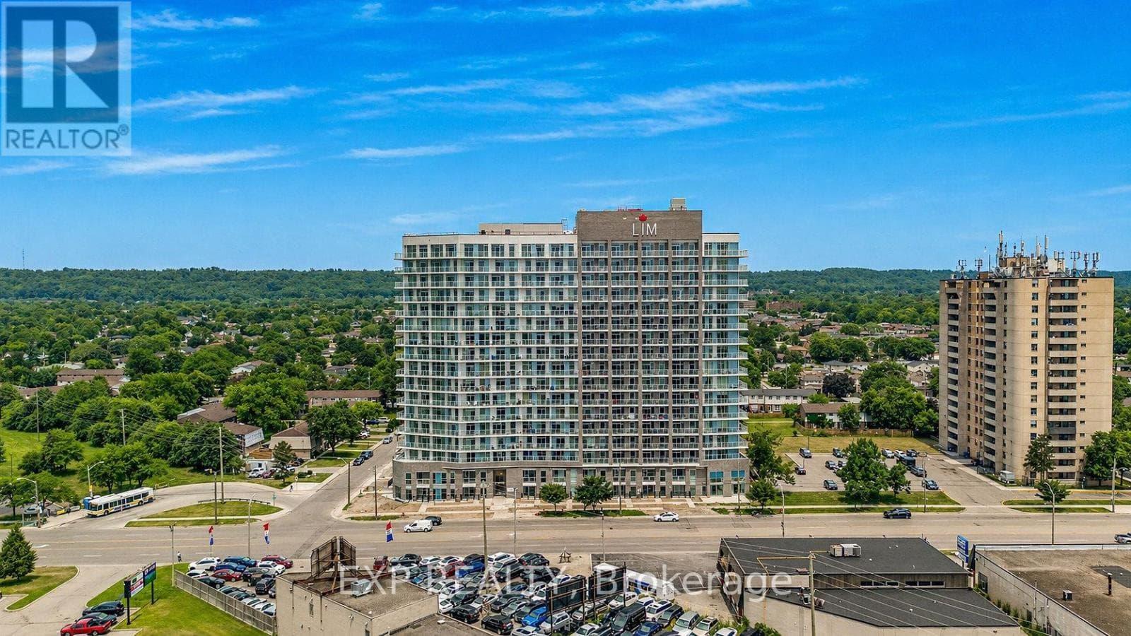 2 bed 1 bath single family at 902 - 2782 BARTON STREET E — $389,888