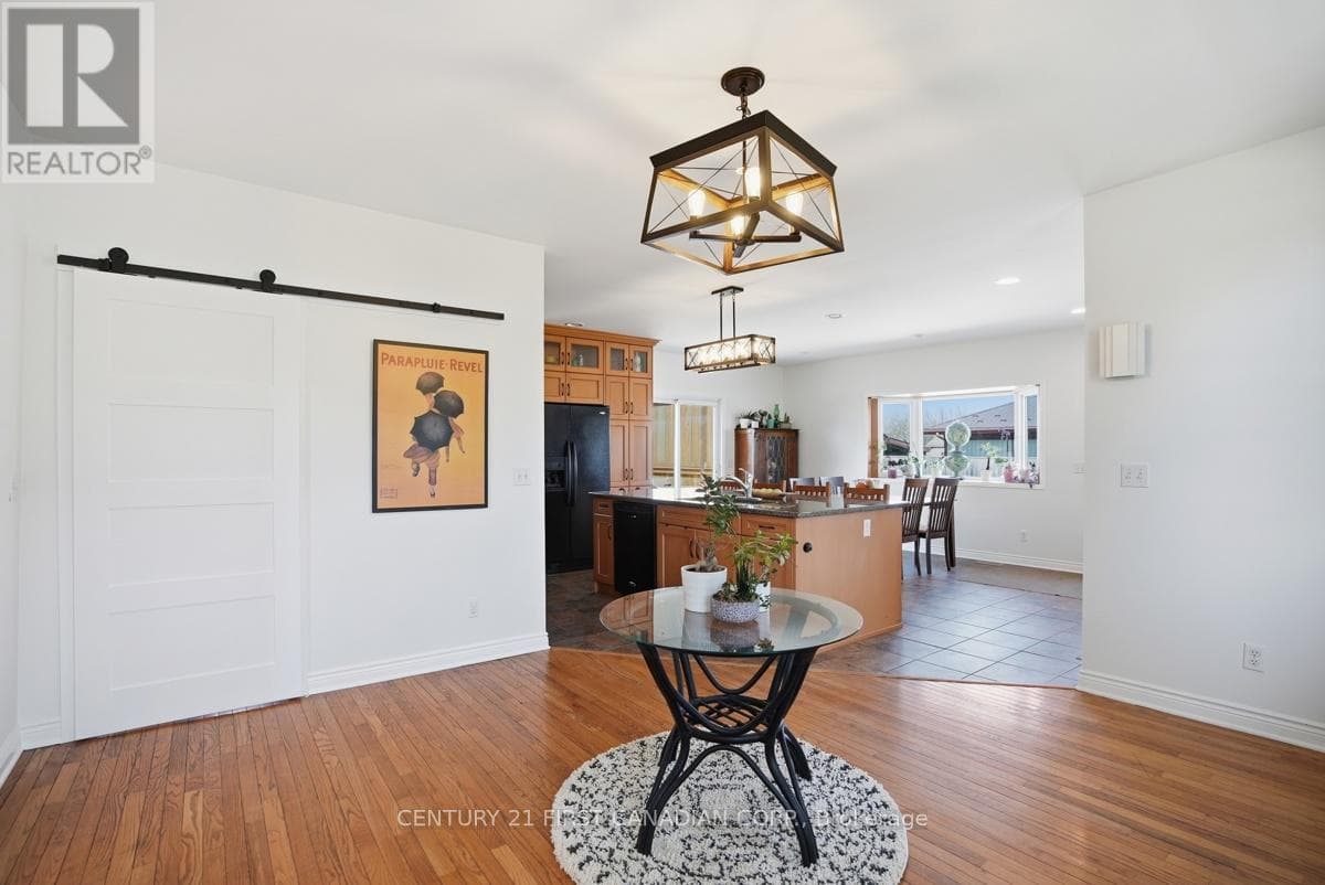 3159 NAUVOO ROAD photo 5
