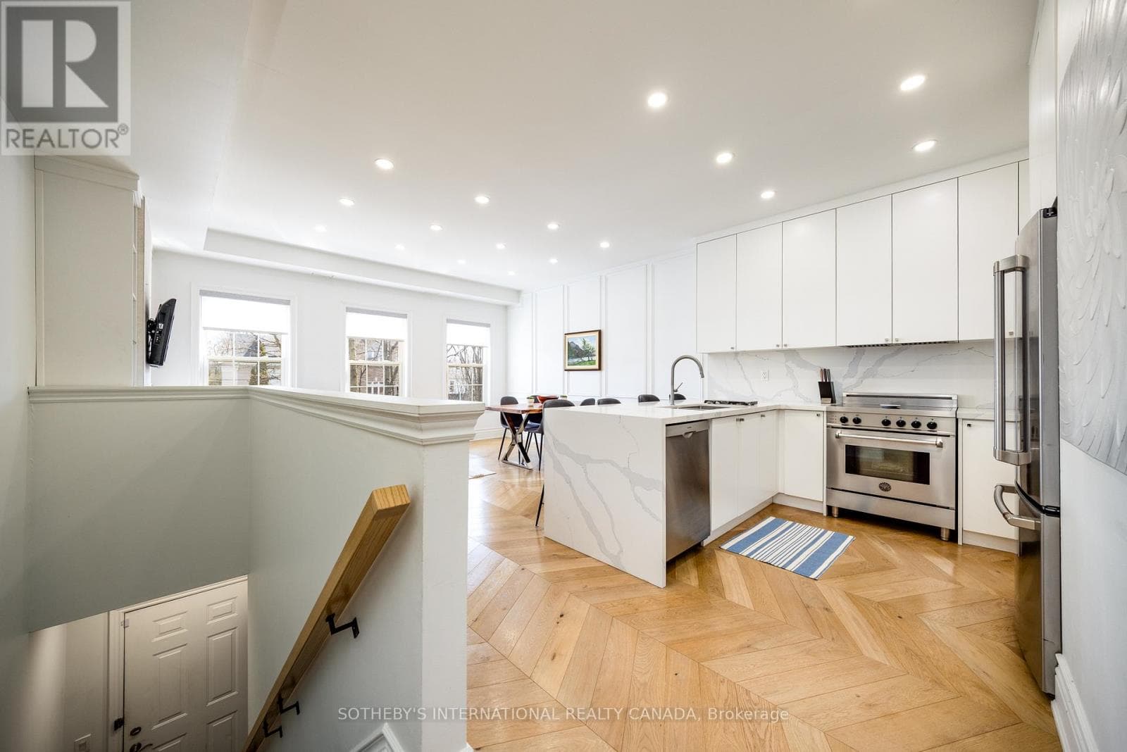 C - 74 COXWELL AVENUE photo 2