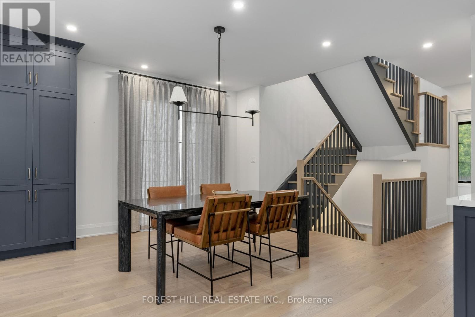 271 CODRINGTON STREET photo 5