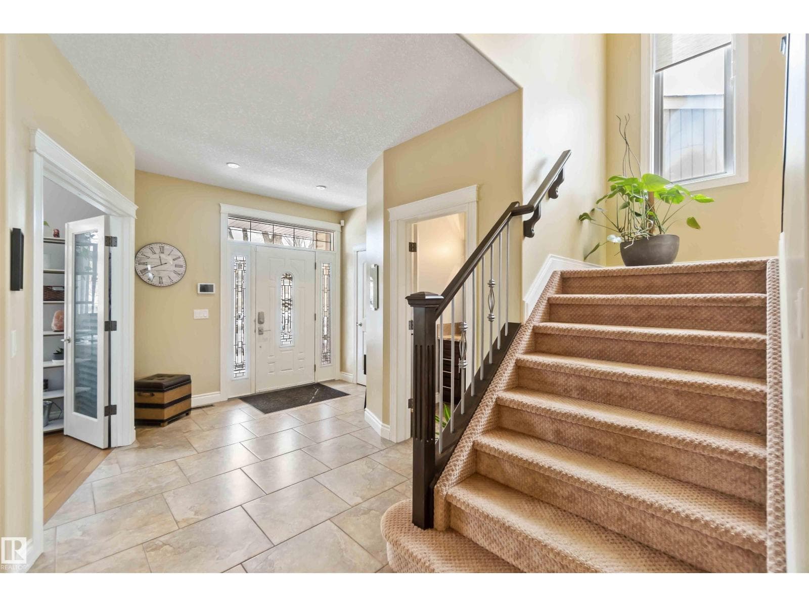 10630 82 ST NW photo 3