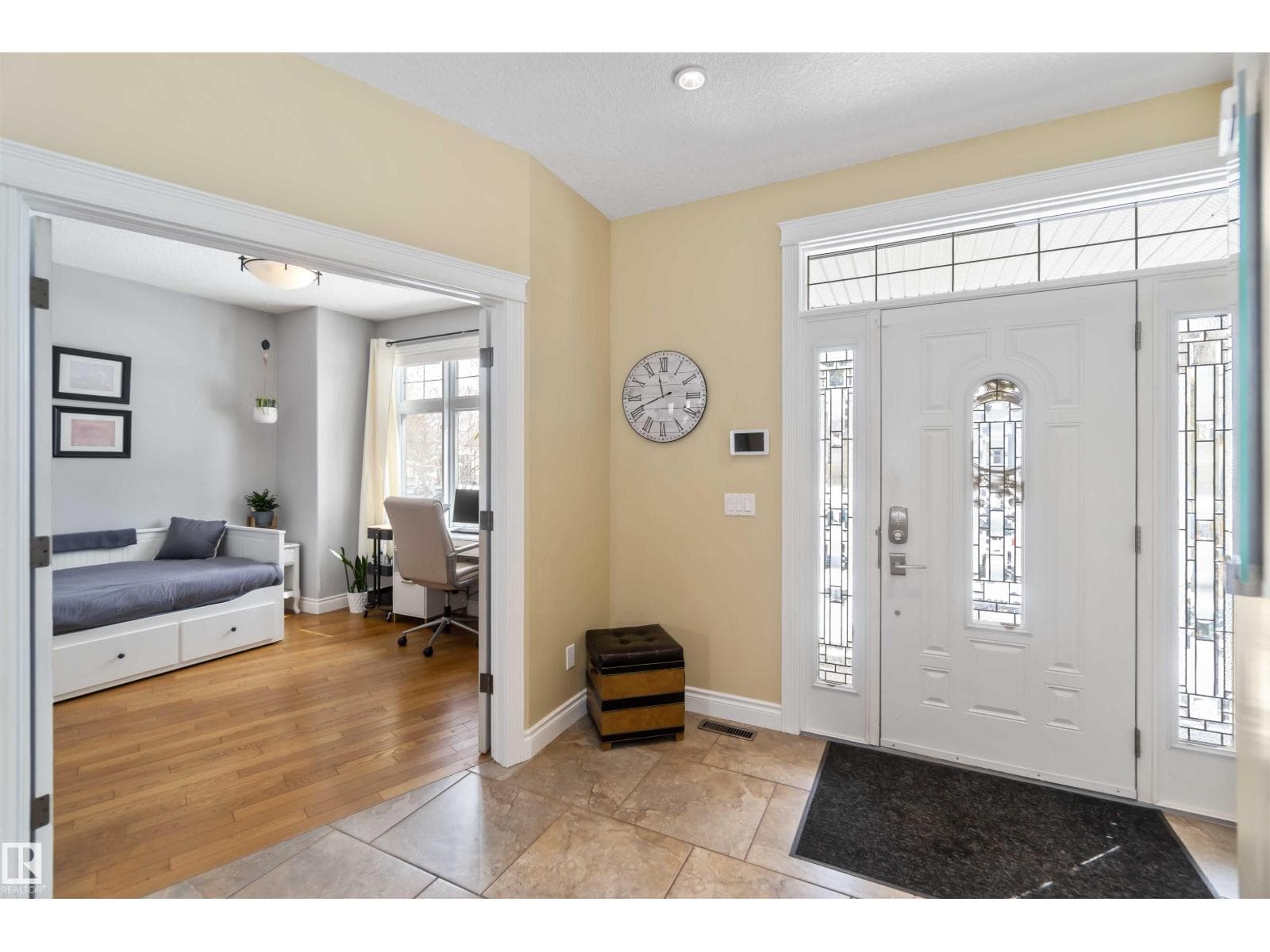 10630 82 ST NW photo 4