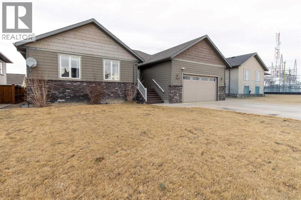 6 bed 3 bath single family at 757 27 Street — $565,000