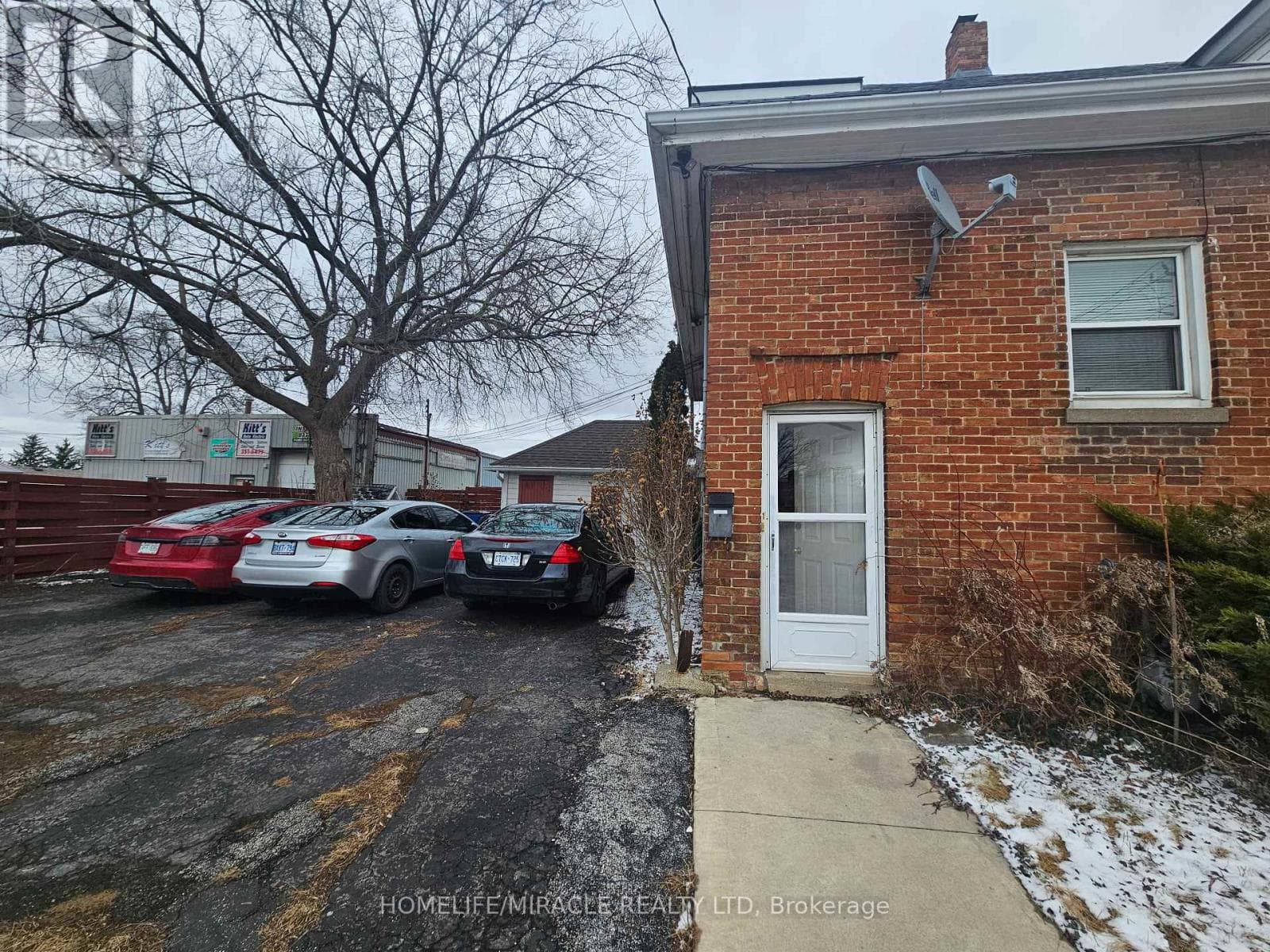201 GRAND AVENUE photo 3