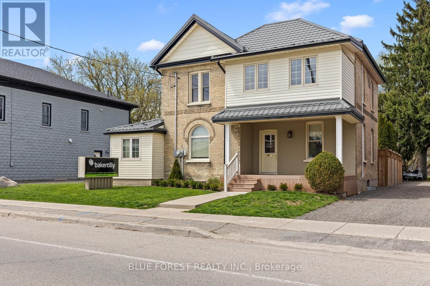 4174 CATHERINE STREET photo 2