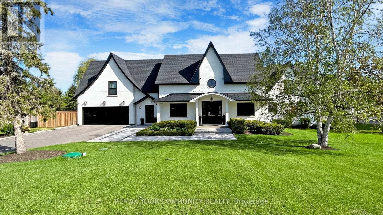 557 AINTREE DRIVE photo 3